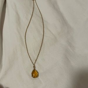 Kendra Scott necklace